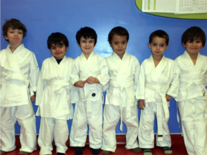O judo contribui para o equilíbrio mental e o reforço do caráter.